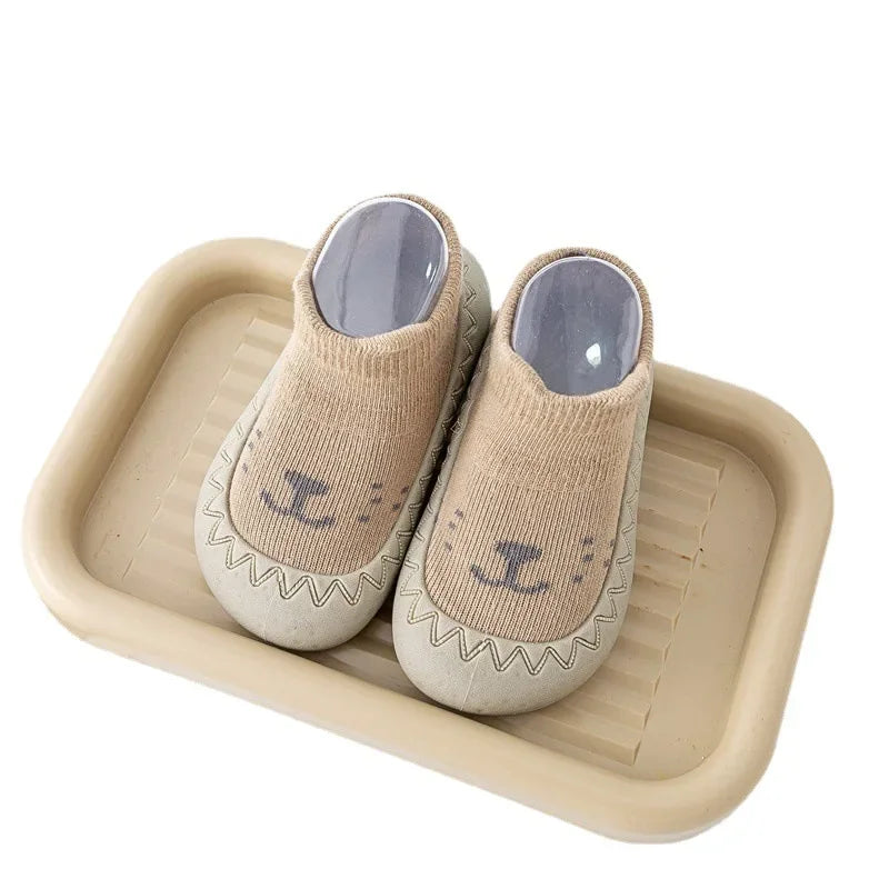 FAMOORA FIRST STEPS