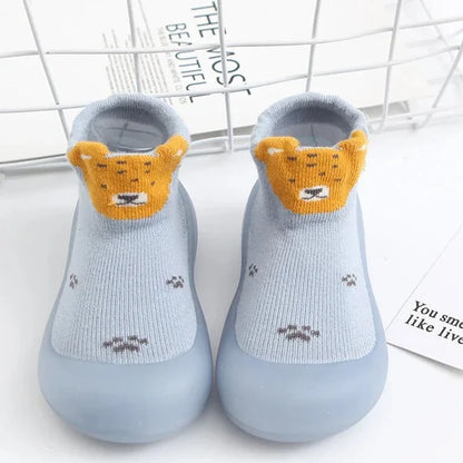 FAMOORA FIRST STEPS