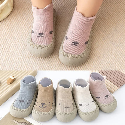 FAMOORA FIRST STEPS