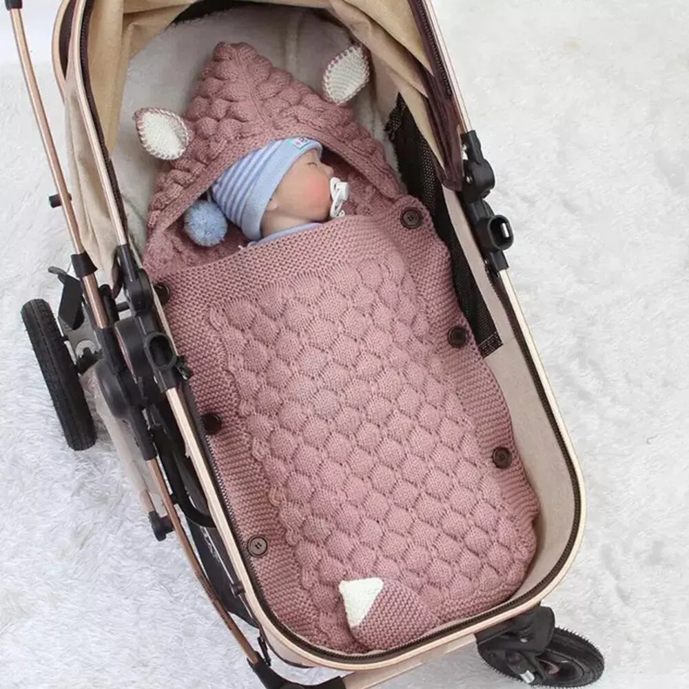 FAMOORA COZY NEST