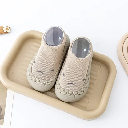 FAMOORA FIRST STEPS