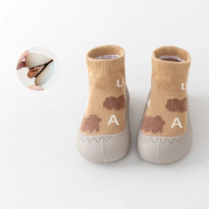 FAMOORA FIRST STEPS