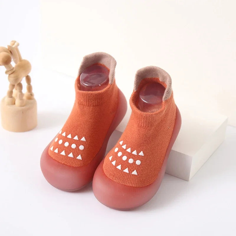 FAMOORA FIRST STEPS