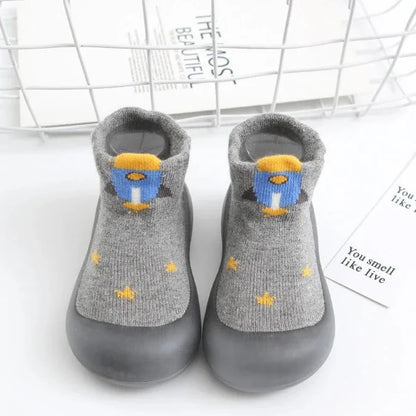 FAMOORA FIRST STEPS