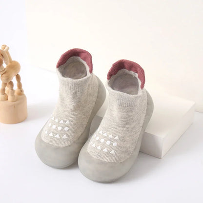 FAMOORA FIRST STEPS