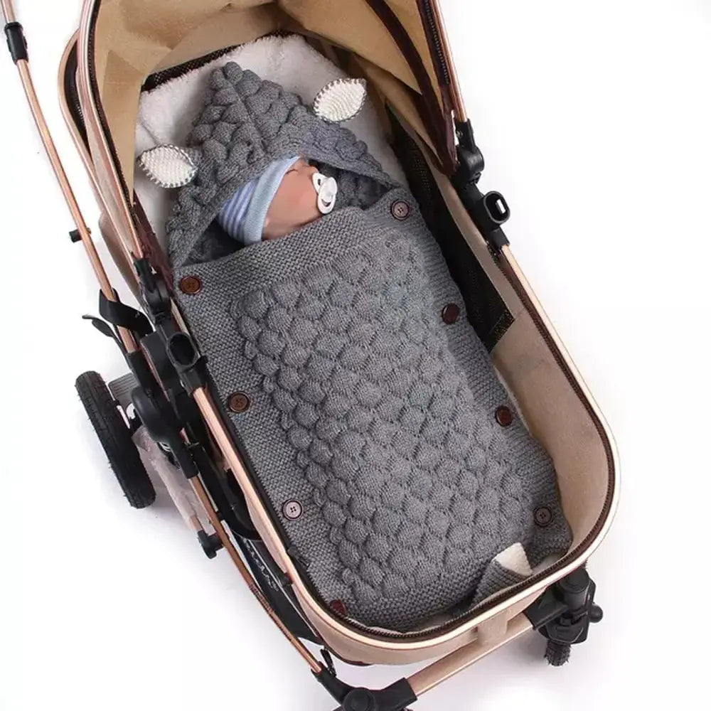 FAMOORA COZY NEST